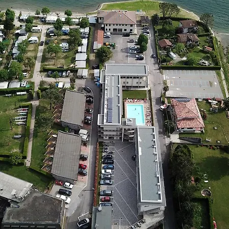 Hotel Vischi 3*